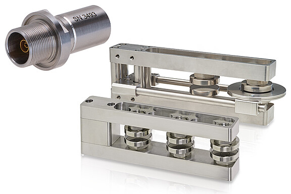 Accessories for vacuum and multi-track thickness measurement
