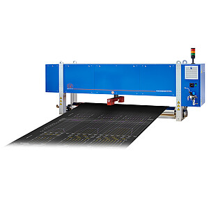 Thickness measurement of calenders